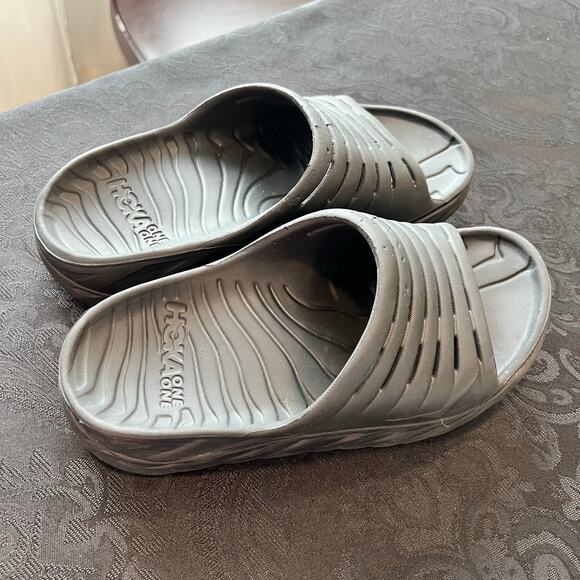 Hoka black sandals men 7 women 9 unisex - Picture 1 of 9